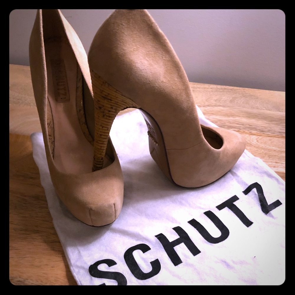SCHUTZ Courtney Suede Platform Pump